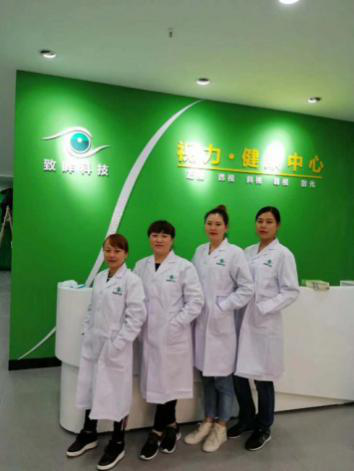 普通的店员辞职转做小儿推拿